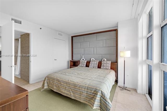 Building Photo - 50 Biscayne Blvd