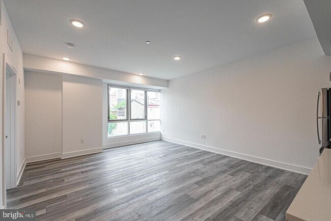 Building Photo - 1524 South St