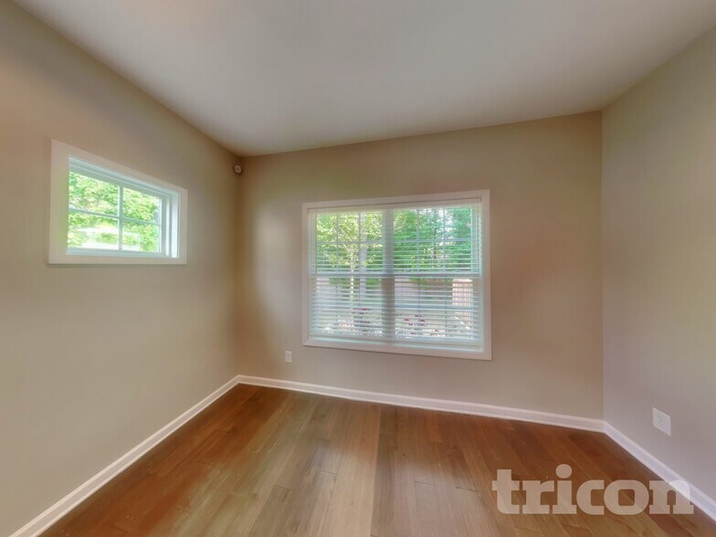 Building Photo - 30 Doolittle Ct