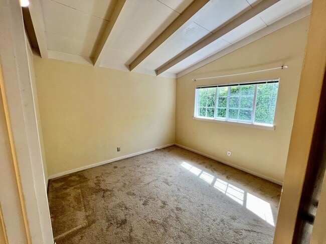 Building Photo - Archer Manor - Apply NOW!!