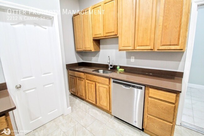 Building Photo - 2212 N Camac St