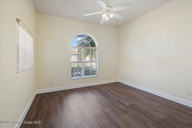 Building Photo - 1334 Gem Cir