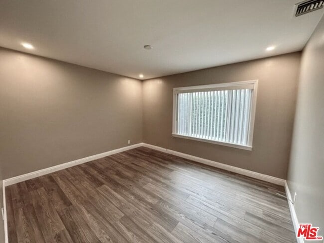 Building Photo - 6654 Aldea Ave