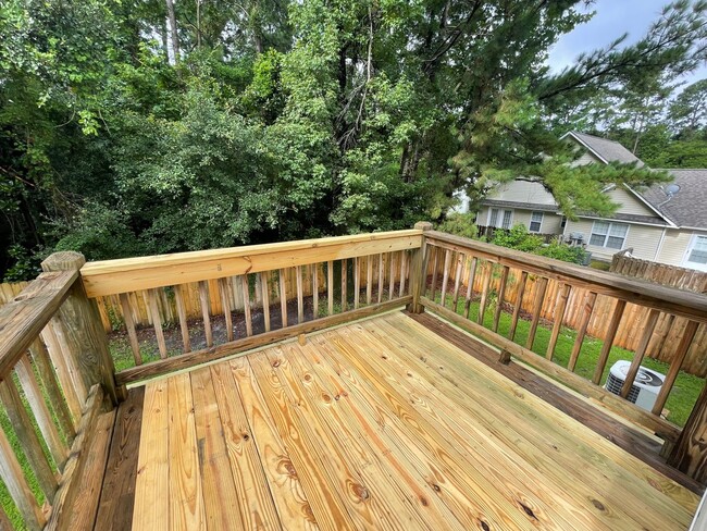 Building Photo - 4214 McClelland Dr