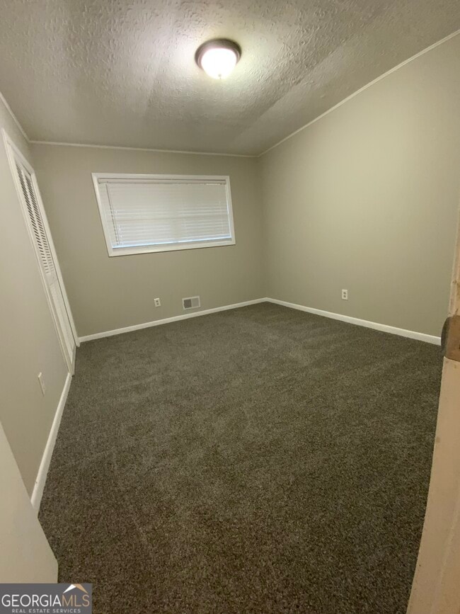 Building Photo - 692 White Bird Way