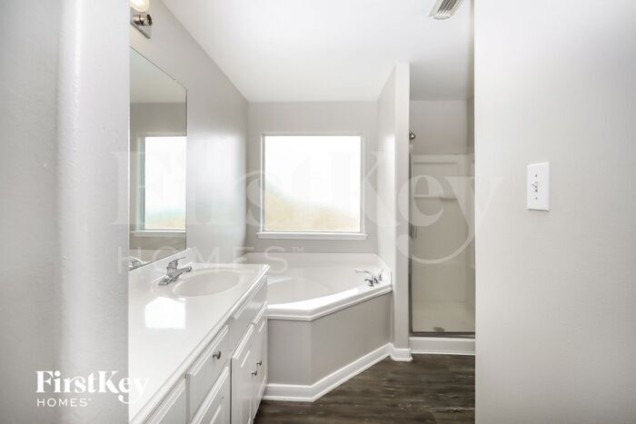 Building Photo - 7202 Nettle Springs Ct