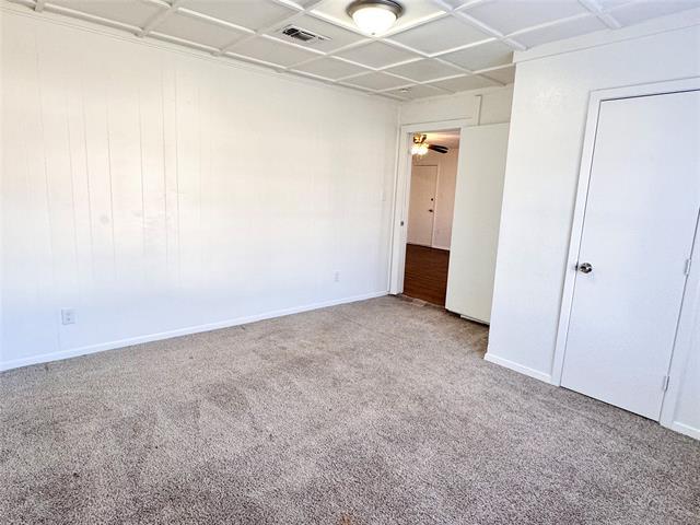 Building Photo - 141 NW Jayellen Ave