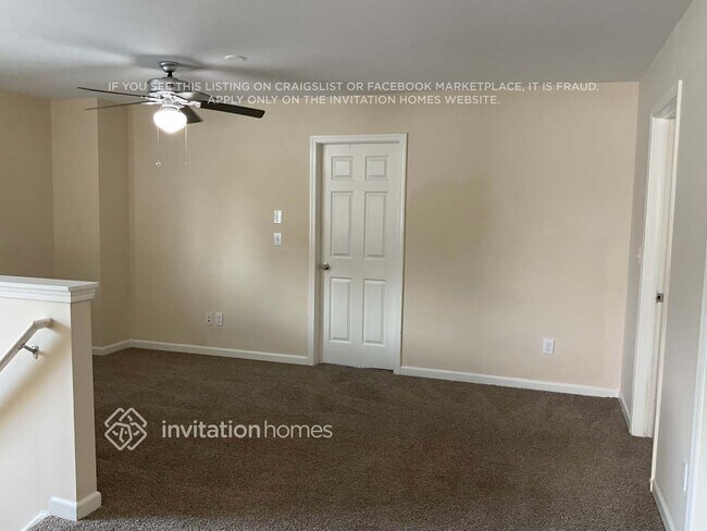 Building Photo - 1052 Sapphire Dr