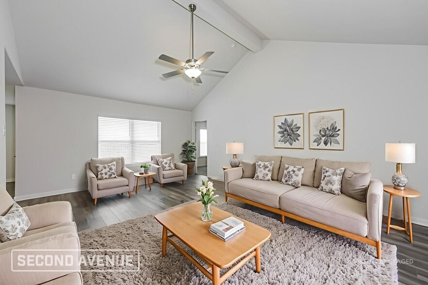 Building Photo - 327 Condie Russell Ave