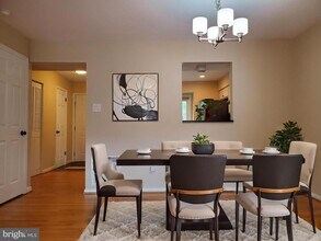 Building Photo - 14920 Forest Landing Cir