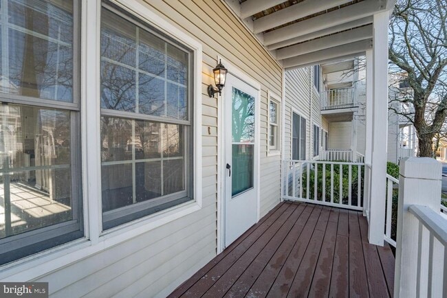 Building Photo - 19 Clipper Ct