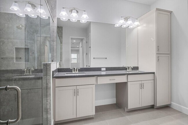 Building Photo - 14192 Lacebark Ln