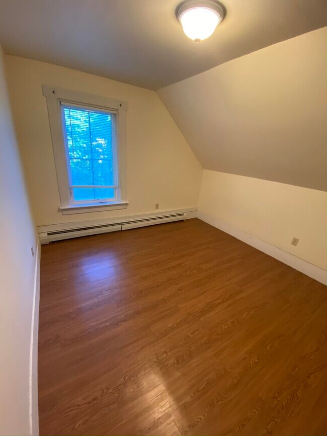 Building Photo - 35 Winchester Ct