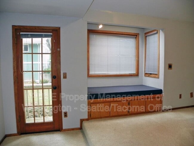 Building Photo - 8313 71st St NW