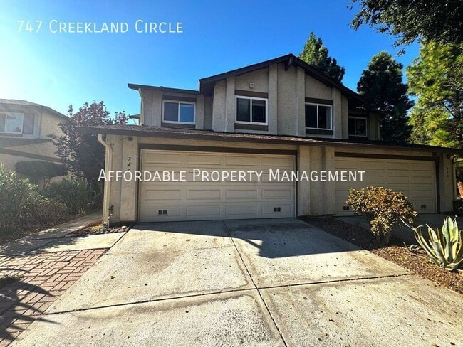 Primary Photo - 747 Creekland Cir