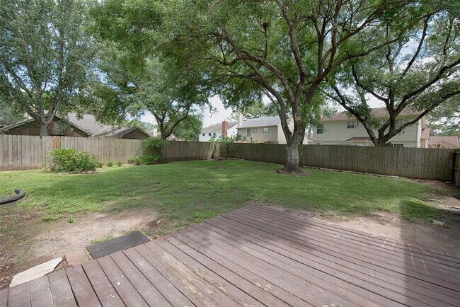 Building Photo - 2030 Cutter Dr