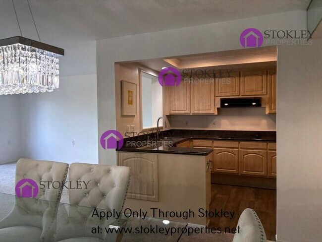 Building Photo - 1317 Canyonwood Ct