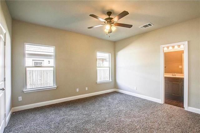 Building Photo - 425 Canvas Ct