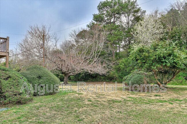 Building Photo - 3033 Old Powderhouse Rd