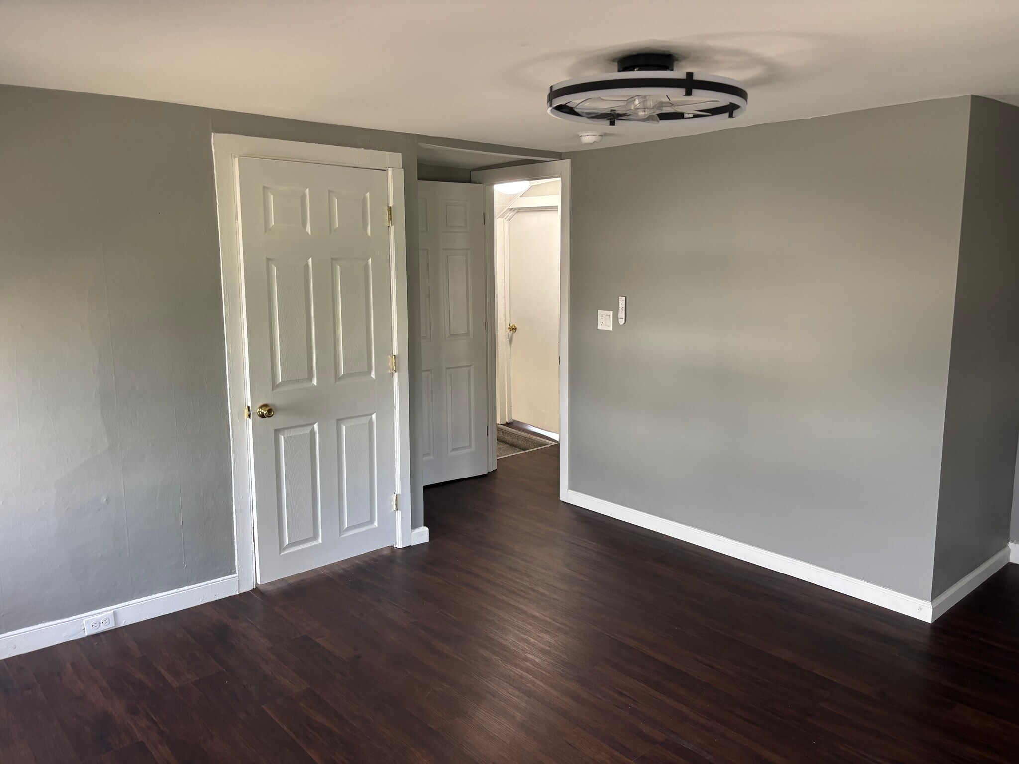 Building Photo - 17 Tennent Ave