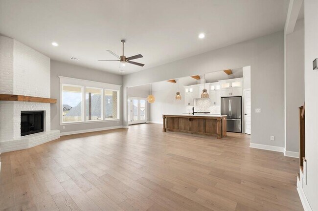 Building Photo - 8732 Beechgrove Dr
