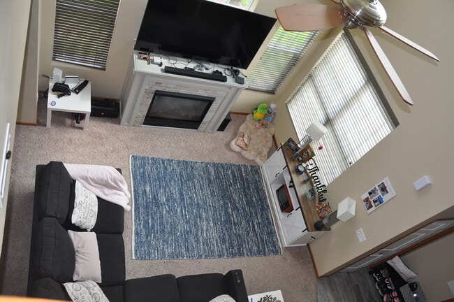 Building Photo - 9641 Linden Ln N