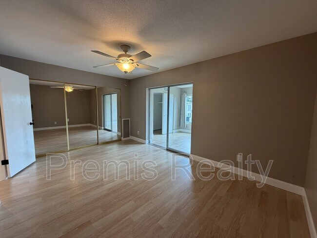 Building Photo - 2464 Australia Way E