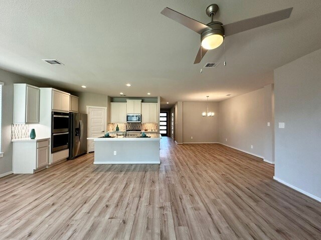 Building Photo - 29243 Pikes Peak Dr