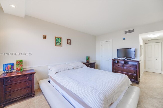 Building Photo - 1980 S Ocean Dr