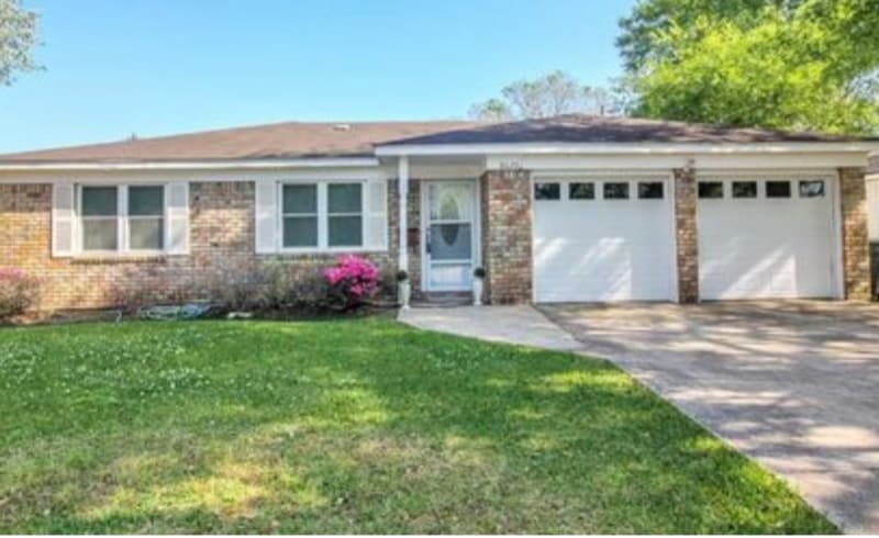 Building Photo - 8620 Chateau Cir