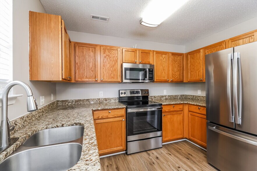 Building Photo - 14017 Sobeck Ln