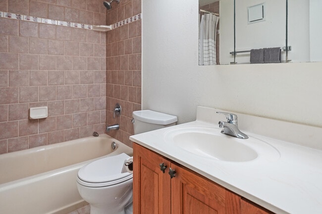 Building Photo - 109 Paradise Harbour Blvd