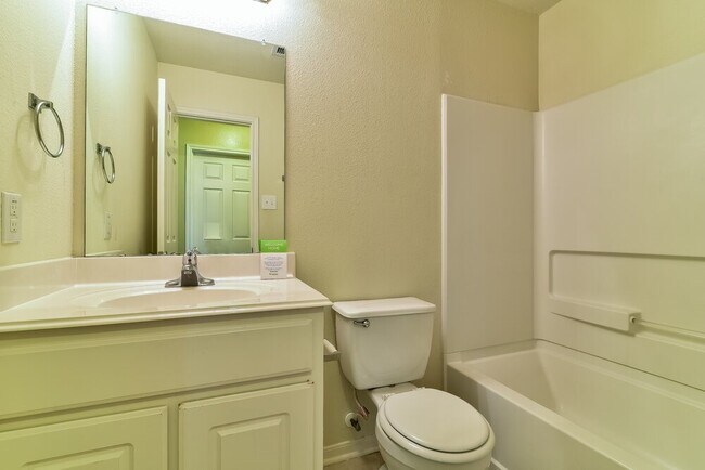 Building Photo - 4002 Hollow Cove Ln