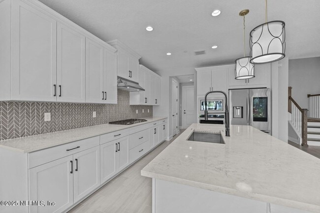 Building Photo - 27 Oak Pk Dr