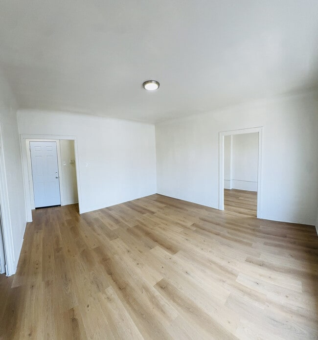 Building Photo - 3302 Kenilworth Ave