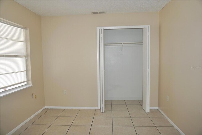 Building Photo - 817 Whisper Lake Ct