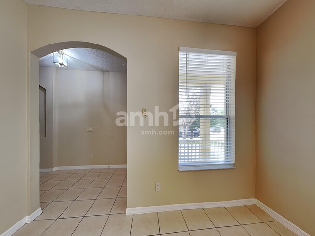 Building Photo - 13450 Sunkiss Loop