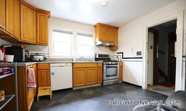 Building Photo - 29 Wiltshire Rd