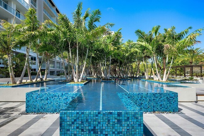 Building Photo - 220 SE Mizner Blvd