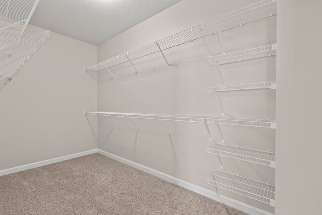 Building Photo - Townhouse For Rent!