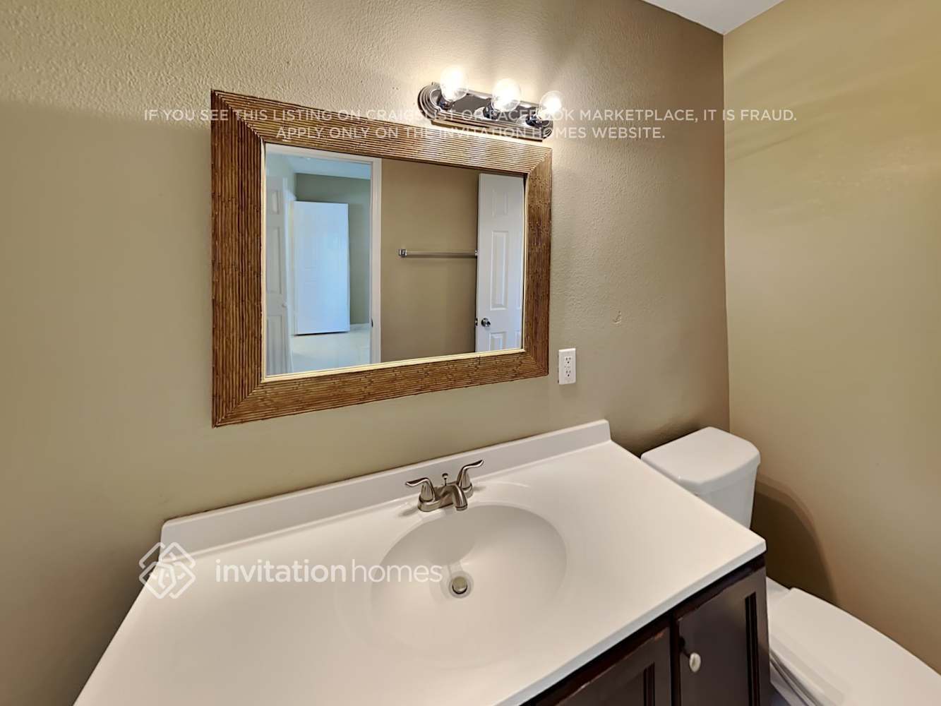 Building Photo - 5047 W Tuckey Ln