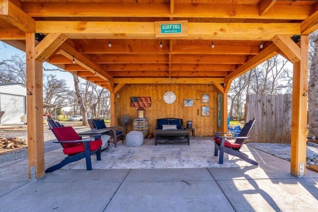 Building Photo - A Private Oasis with Unmatched Amenities 4 Bedroom 3 Bath