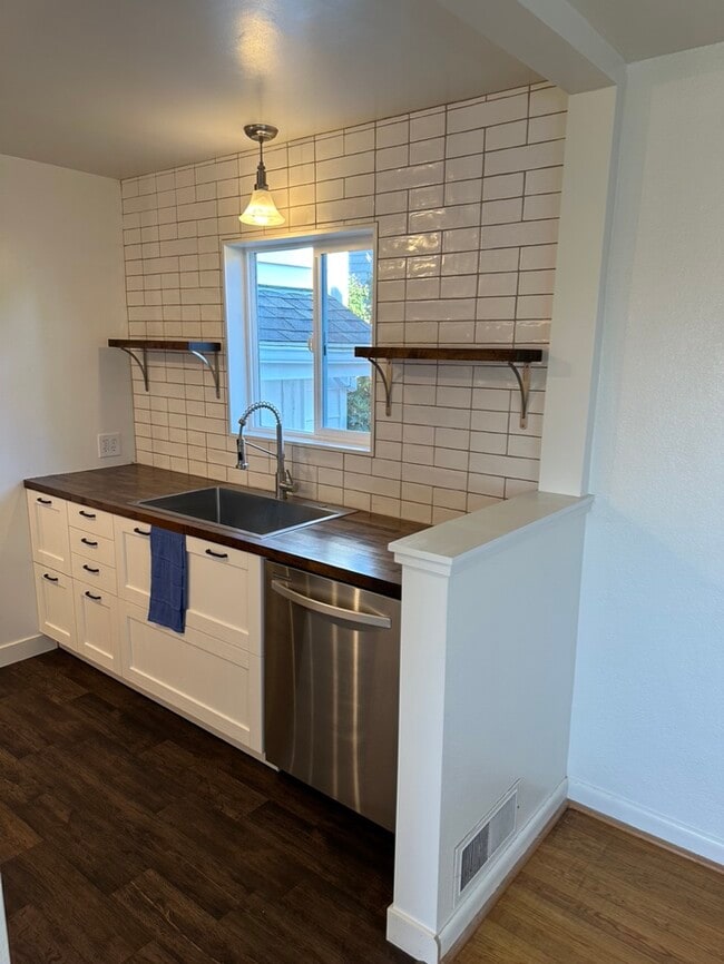 Building Photo - 4026 45th Ave SW