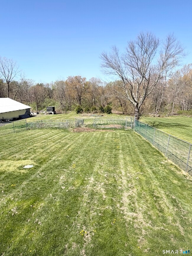 Building Photo - 103 Pond Hill Rd