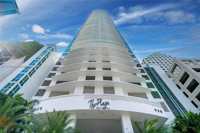 Building Photo - 950 Brickell Bay Dr