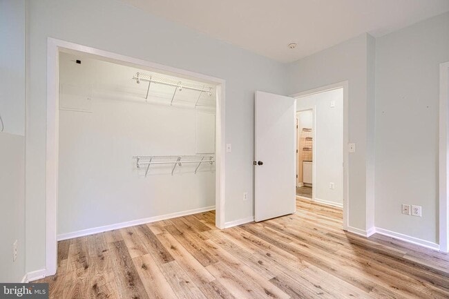 Building Photo - 1211 Light St