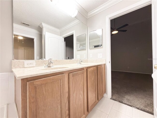 Building Photo - 14635 Keelford Way