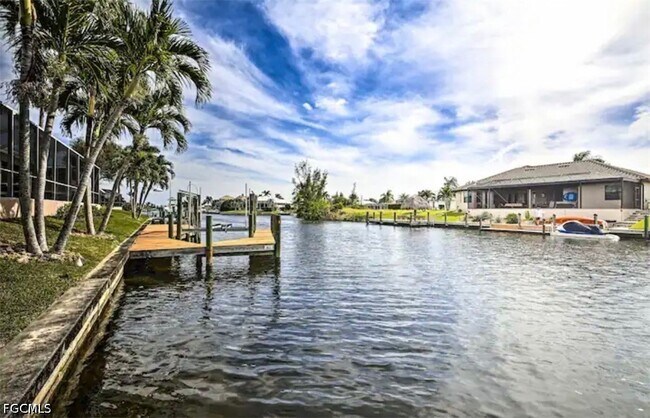 Building Photo - 2806 SW 38th Terrace