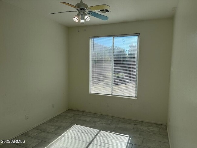 Building Photo - 20915 E Via Del Rancho Rd