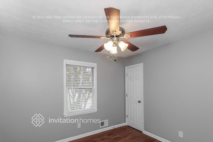 Building Photo - 4414 Lamar Dr